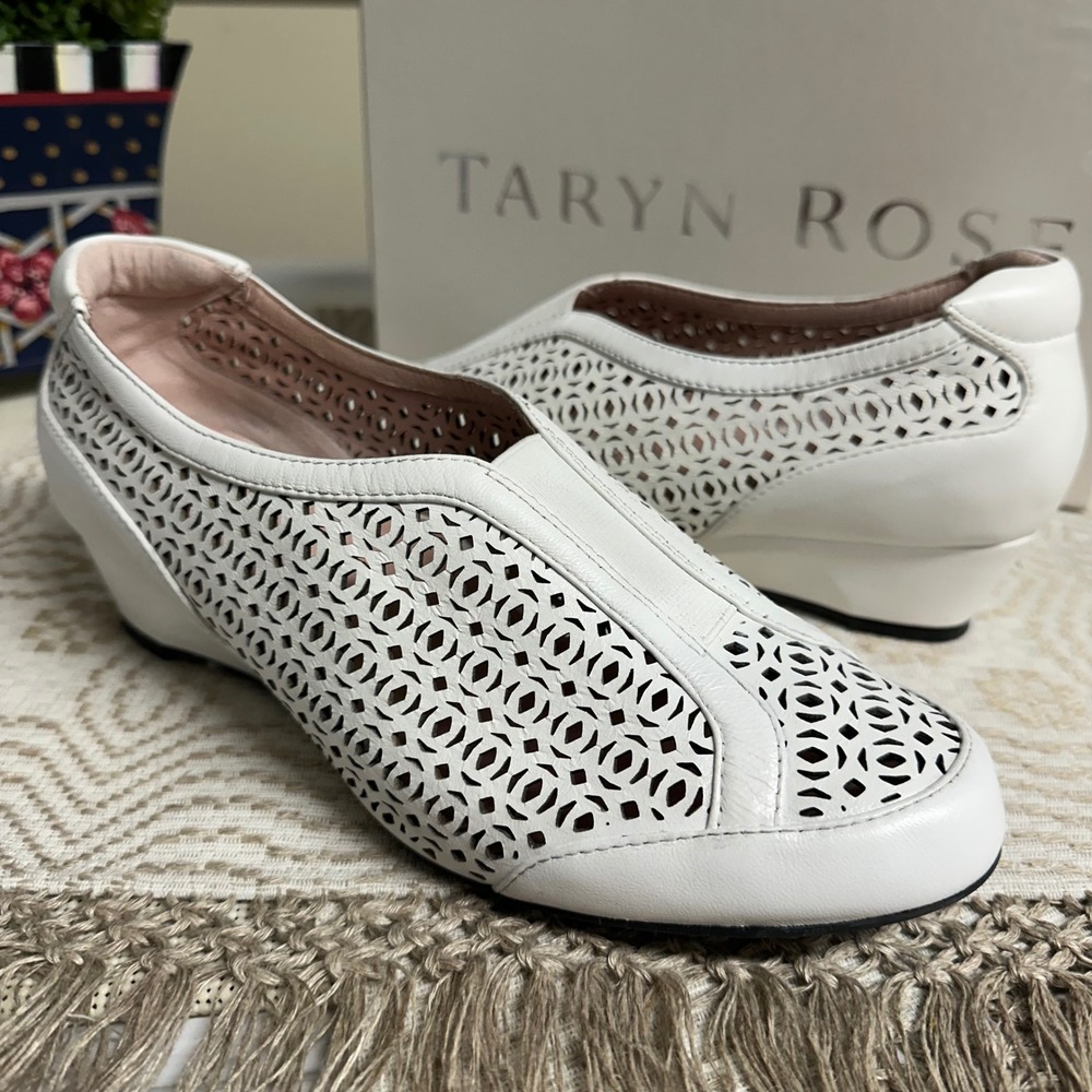 Taryn Rose White Perforated Leather Slip On Low Heel Shoes sz 9.5 M - New